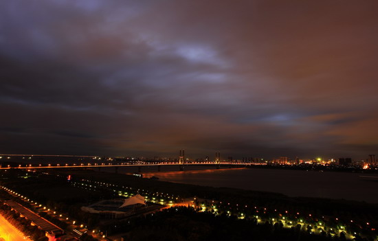 ���λᡤ(j9)�ٷ���վ-������Ϸ��һƷ��